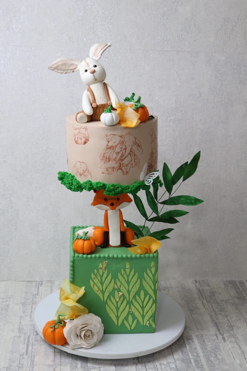 Custom Cakes